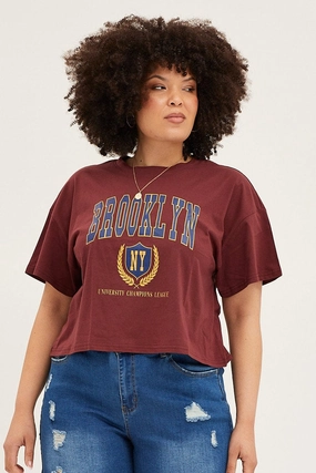 Timeless Style Red Short Sleeve Graphic Round Neck T-shirt