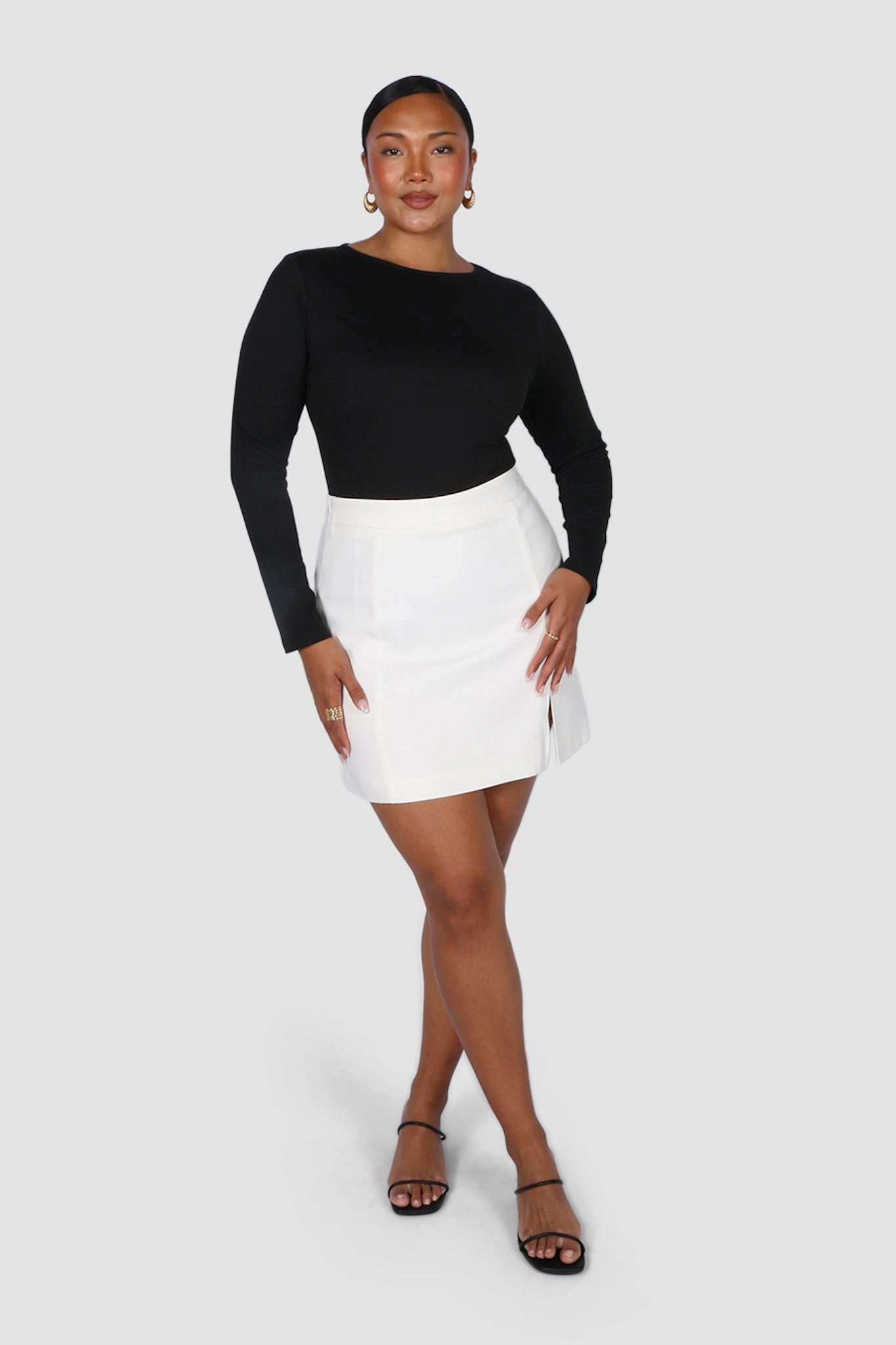 ANA SKIRT WHITE Smooth Motion
