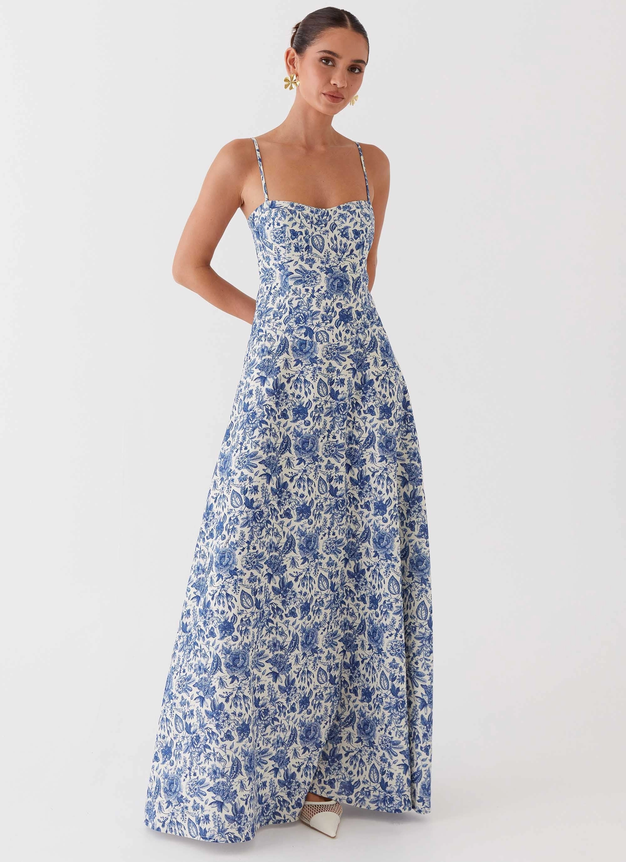 Matte-Lining Chic Ensemble Angelina Linen Maxi Dress - Blue Paisley