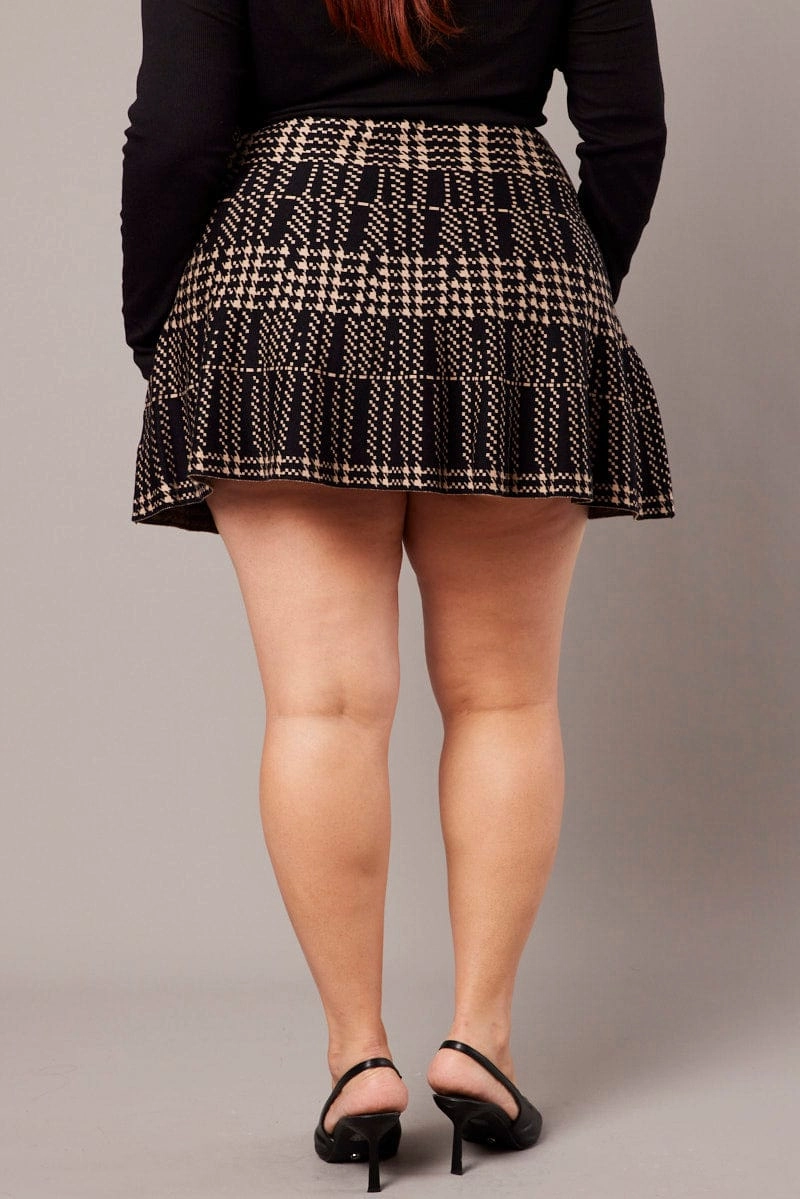 Celebrity Style Visual Outfit Beige Check Knit Flare Mini Skirt