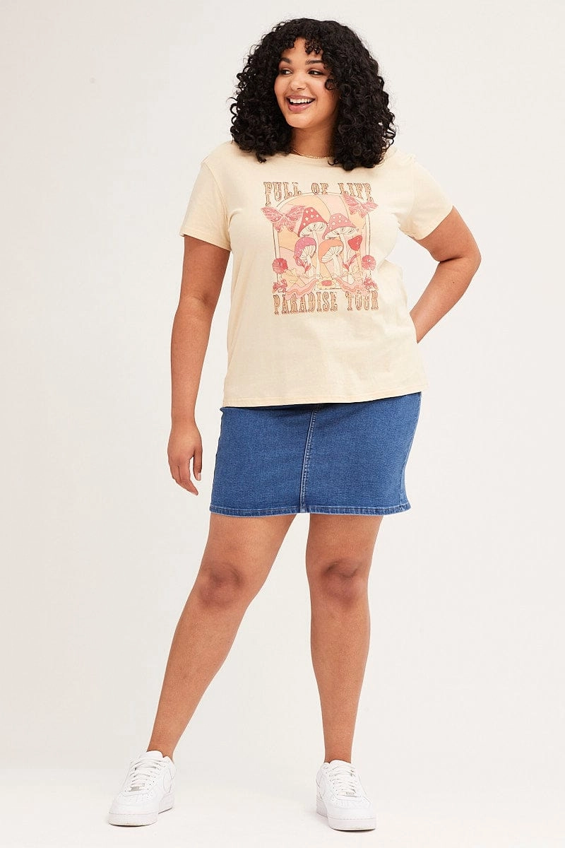 Beige Short Sleeve Round Neck Graphic T-shirt Seasonal Staple