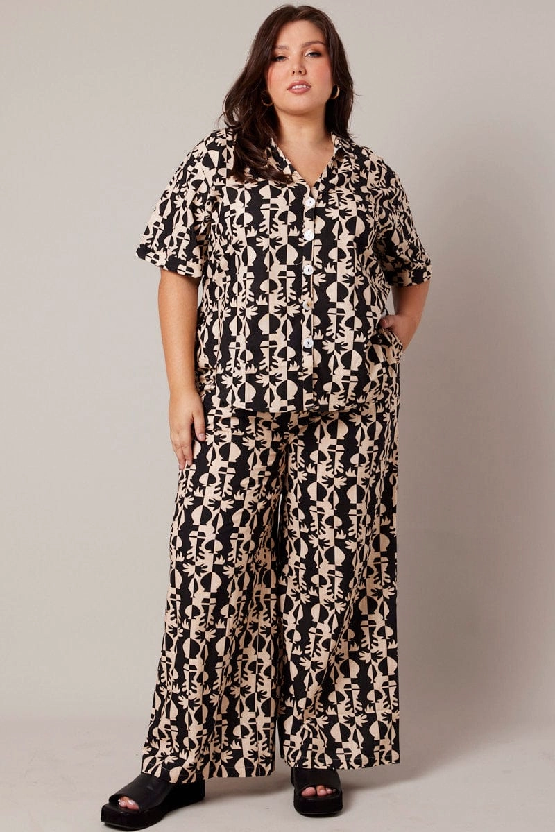 Ultra Soft Interior Black Abstract Relaxed Shirt Short Sleeve Linen Blend