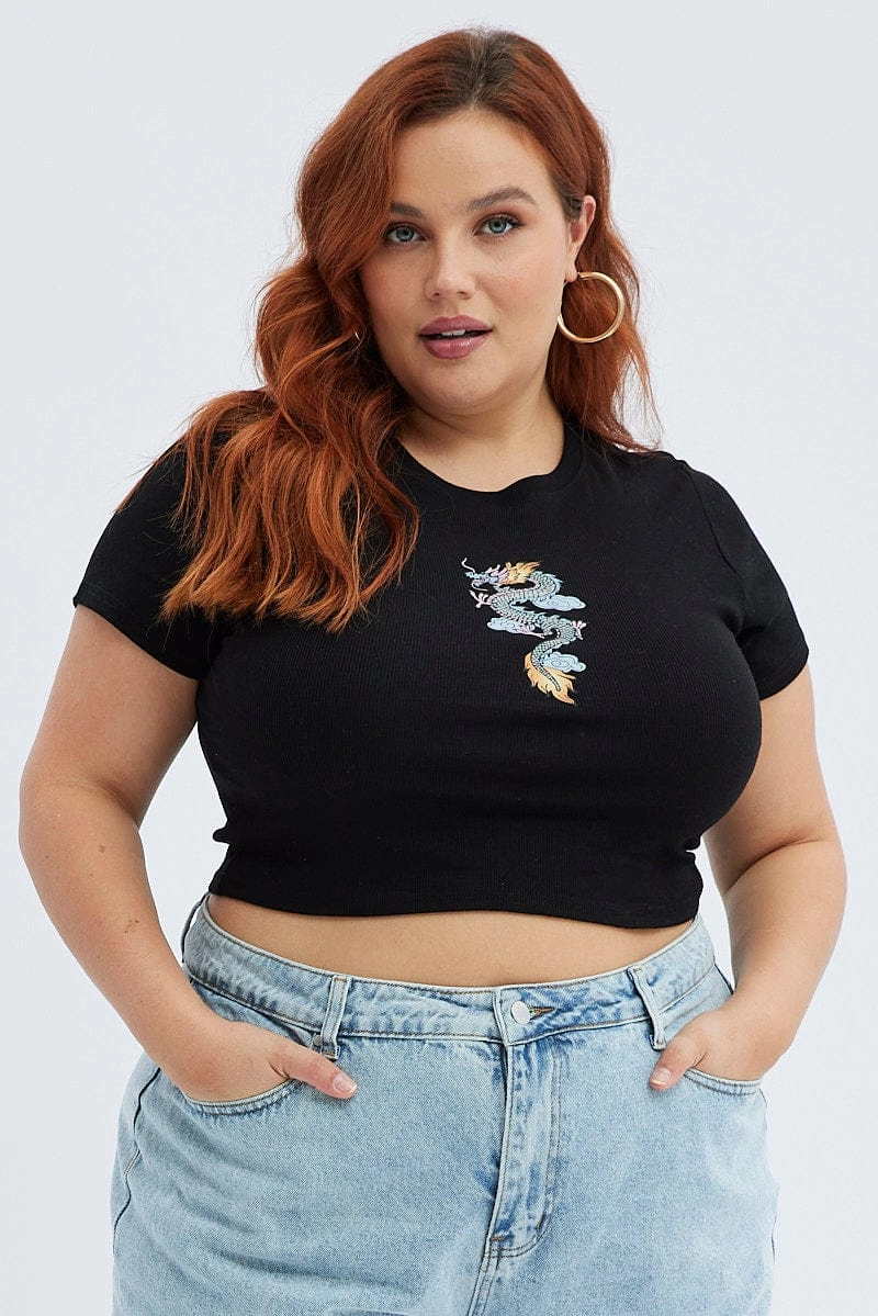 Simple Chic Sleek Design Black Crop Top Dragon Print Rib Short Sleeve