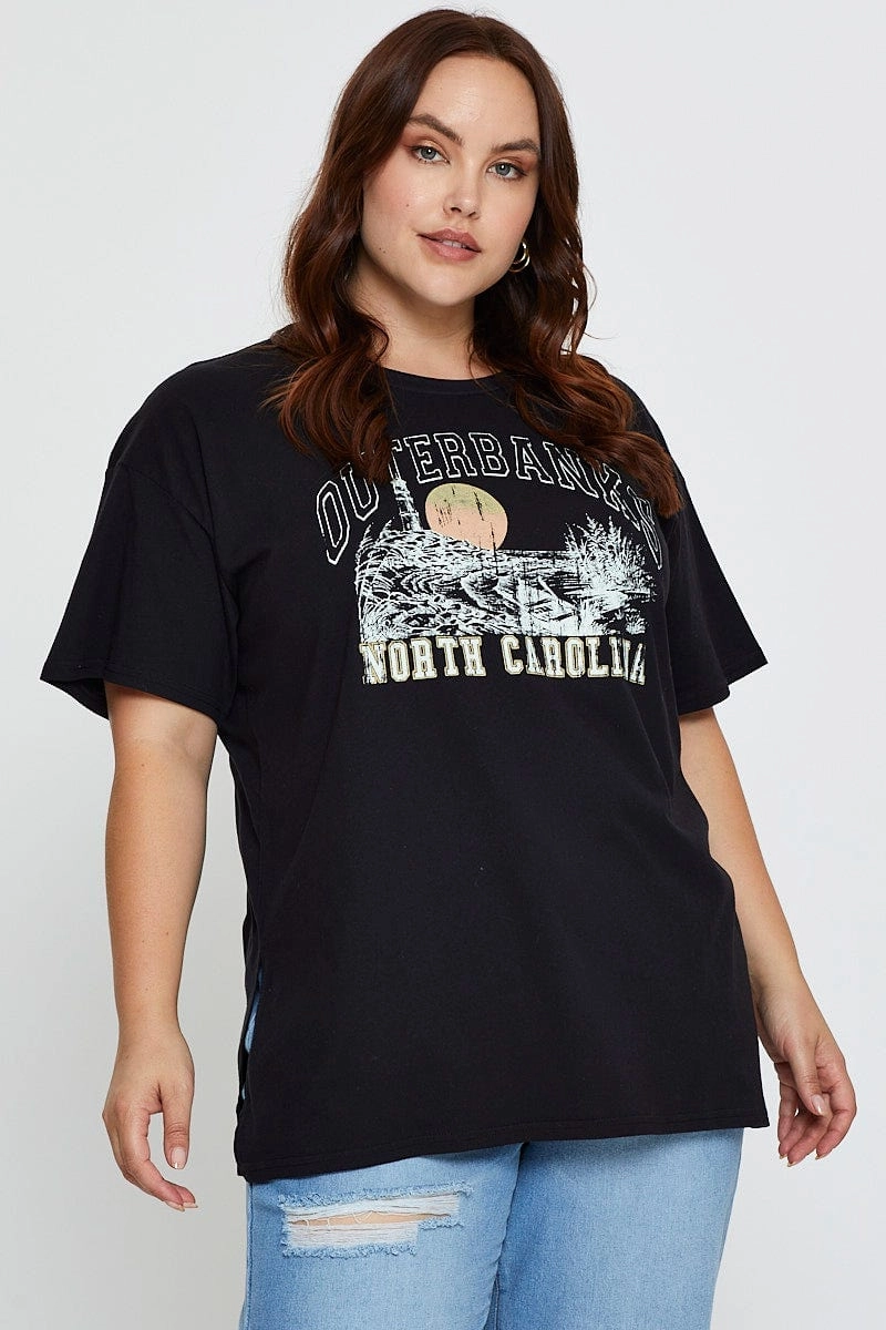 Black Graphic T-shirt North Carolina Short Sleeve Cotton Everyday Comfort Style TexturedWeavePattern