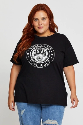 Stone Wash Process Stretch Fit Design Black Graphic T-shirt Tour Side Split Short Sleeve