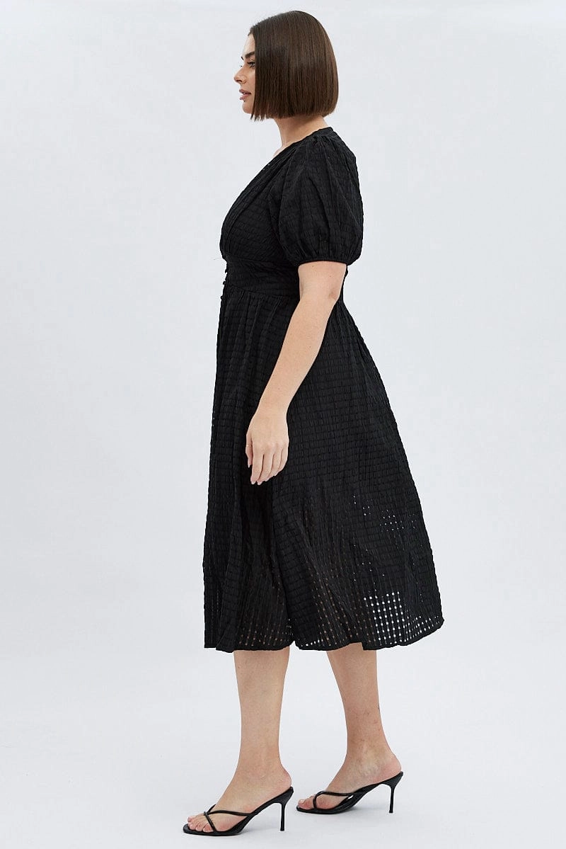 Layering Fit Sharp Style Black Midi Dress Short Puff Sleeve