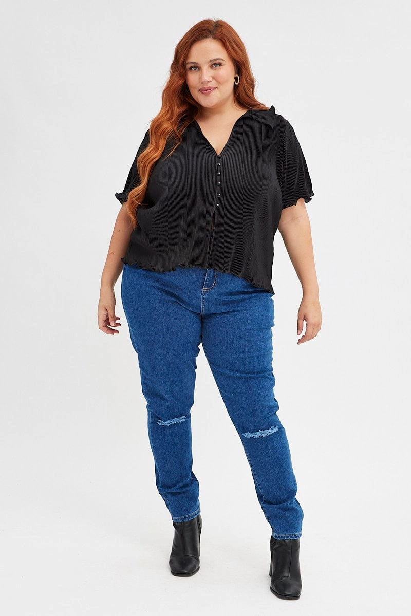 Black Pleated Shirt Short Sleeve Plisse Fashion Forward Design Flexible Design
