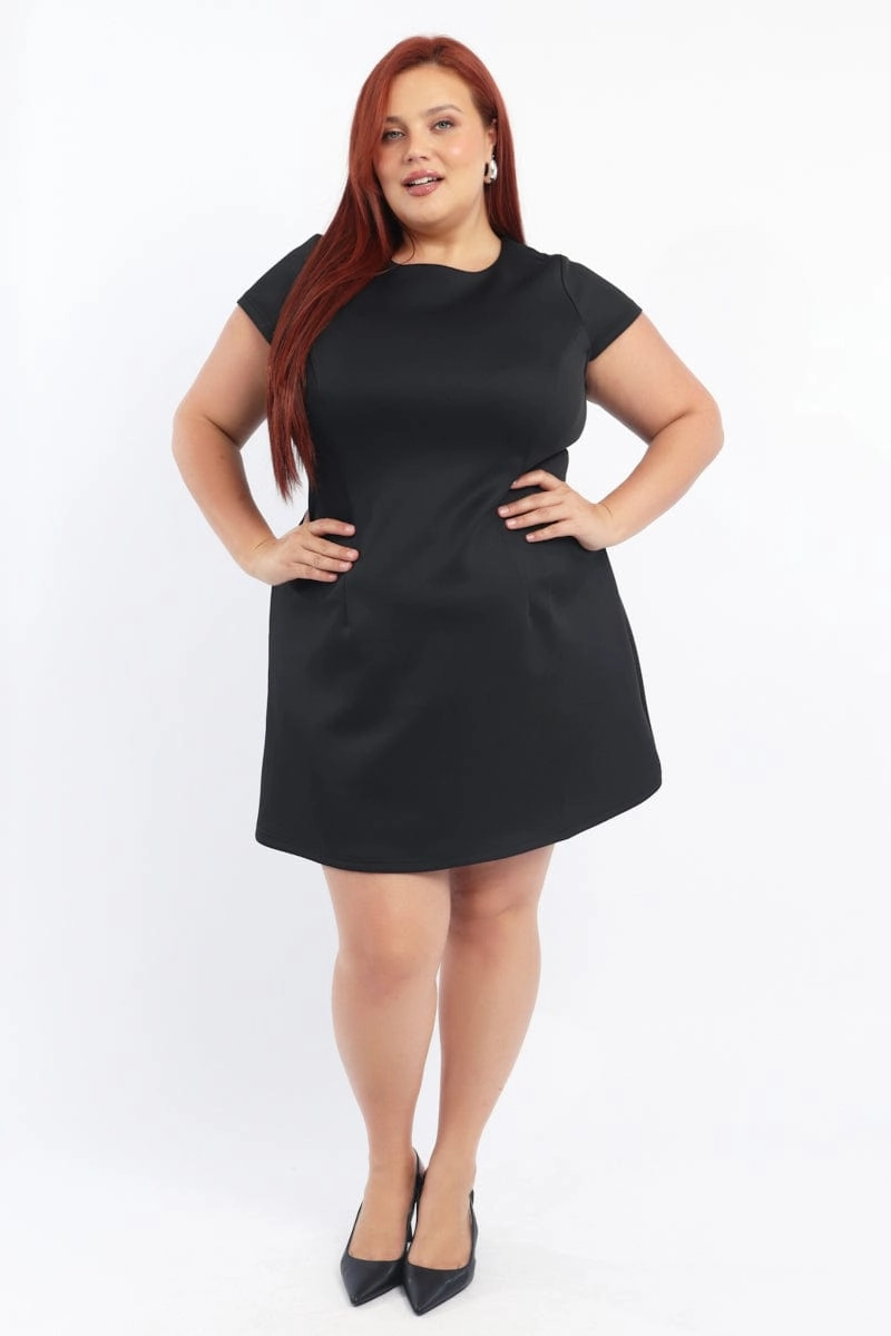 Relaxed-fit gown Elegant Touch Black Round Neck Structured Minidress