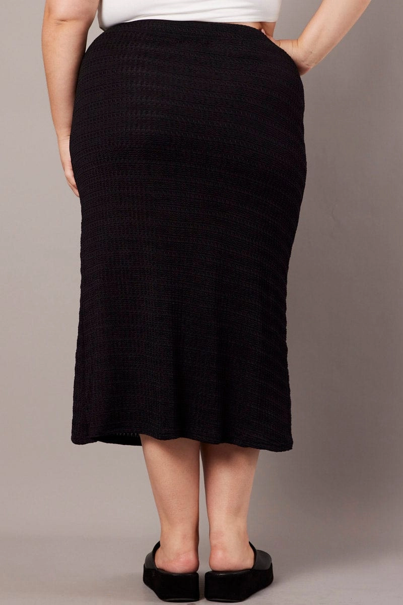 Collector??s Item Black Textured Fitted Skirt