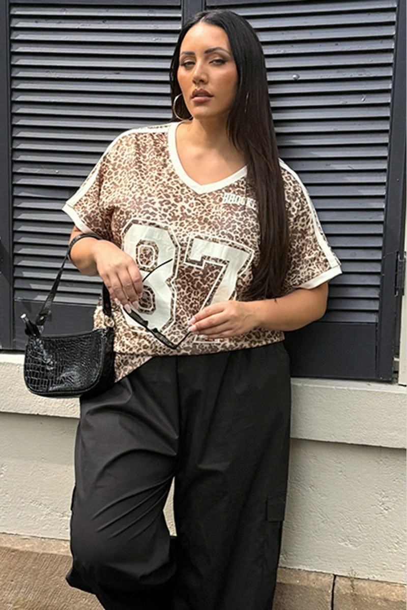 Brown Animal Print Graphic T Shirt Short Sleeve V  Neck waterproof