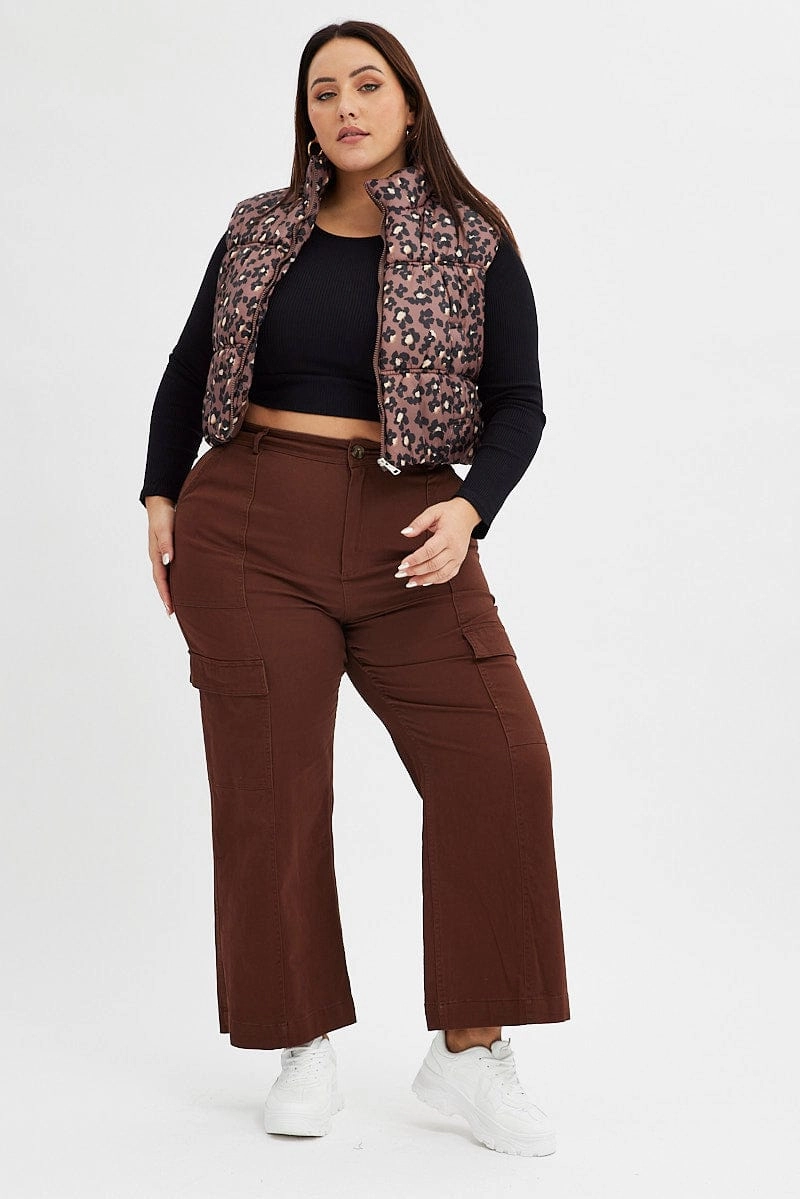 Seamless construction Ergonomic Silhouette Brown Animal Print Puffer Vest Crop Sleeveless Leopard