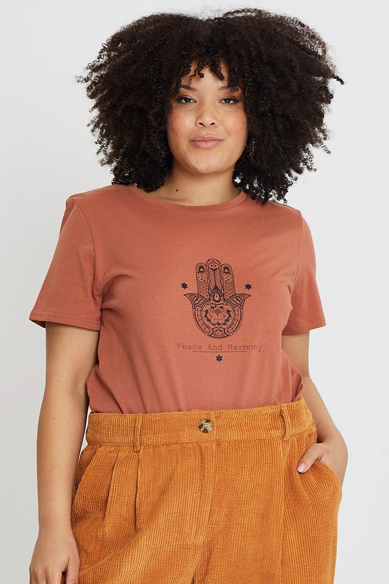 Brown Graphic T-shirt Hand Crew Neck Short Sleeve Cotton Stylish piece Comfort Waist