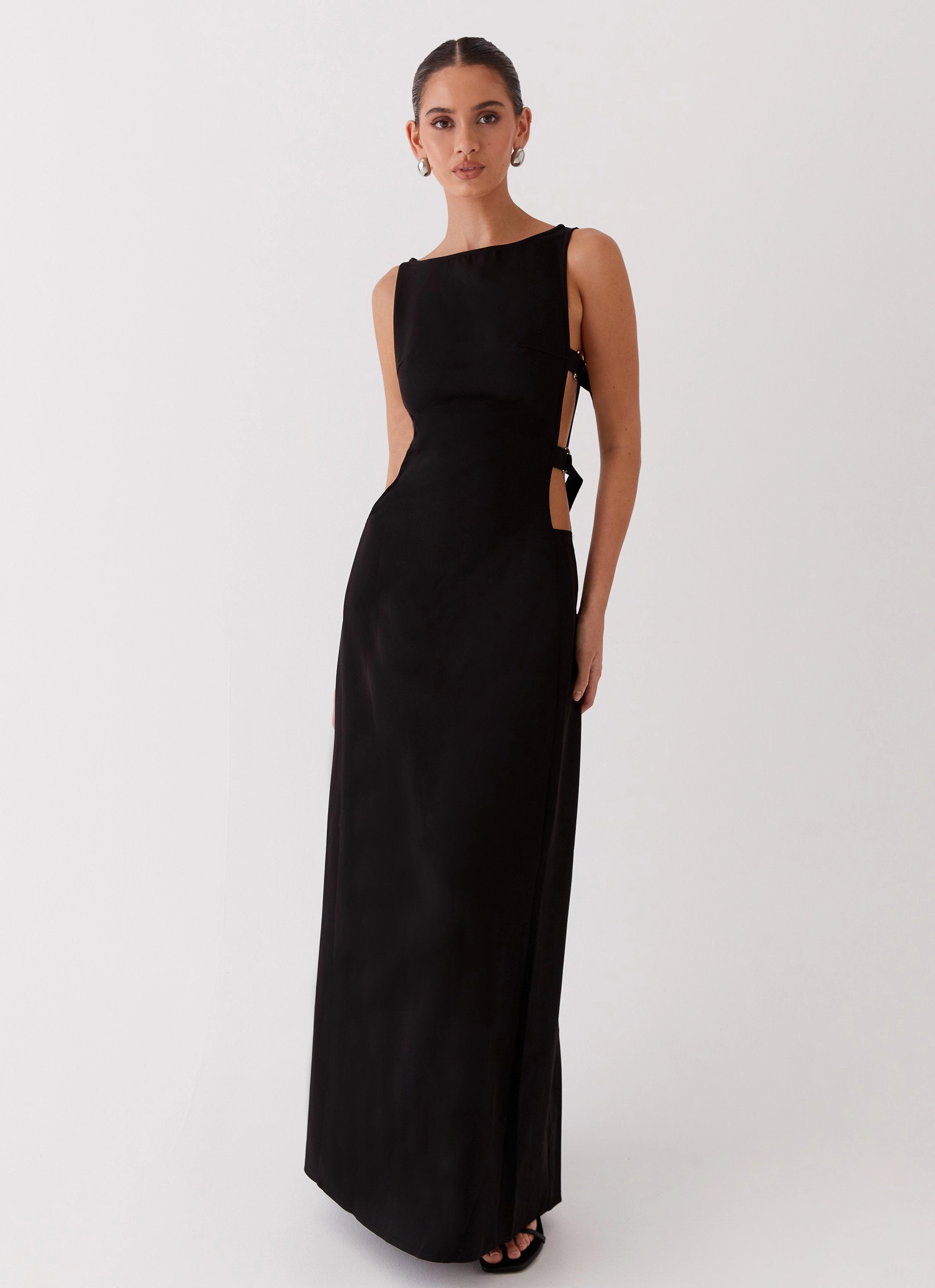 Velvet-Edge Travel-Pack Cherish You Buckle Maxi Dress - Shadow