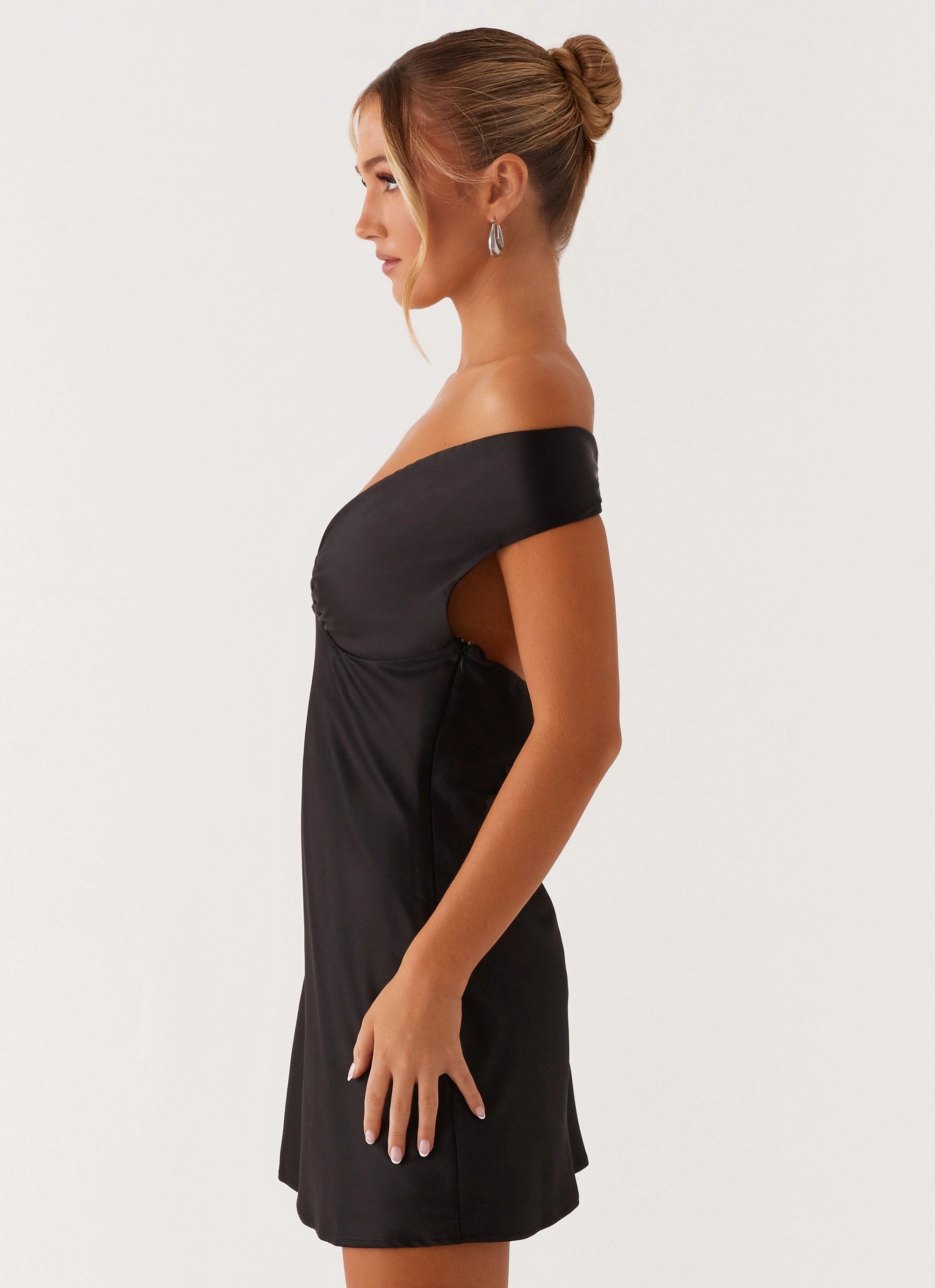 Jenner Mini Dress - Black Summer Mood Seasonal Comfort