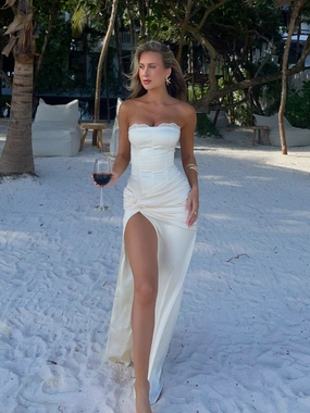 CARMENNE MAXI DRESS IVORY Subtle Fit