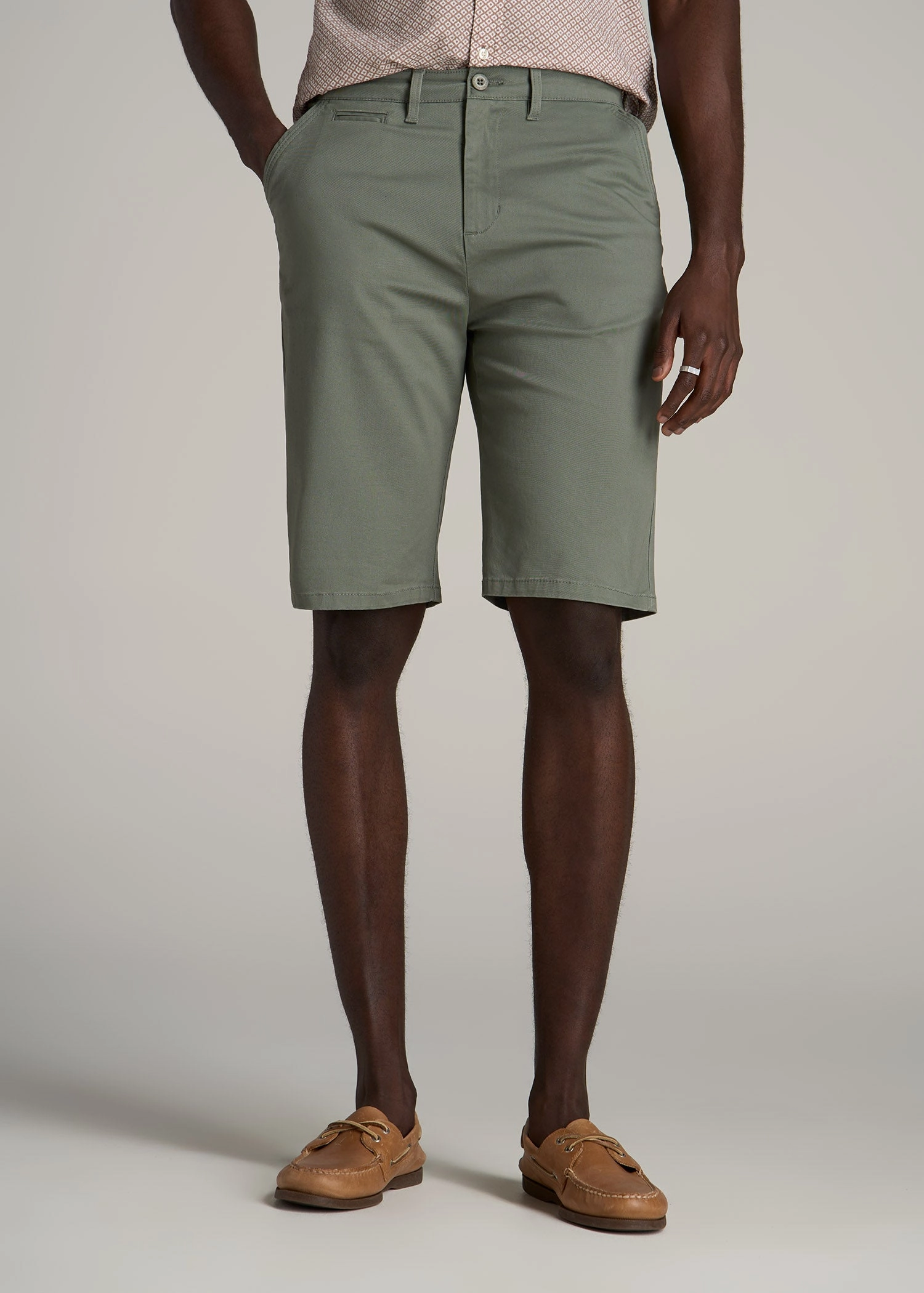 Easy Flex Chino Shorts for Tall Men in Wreath Green
