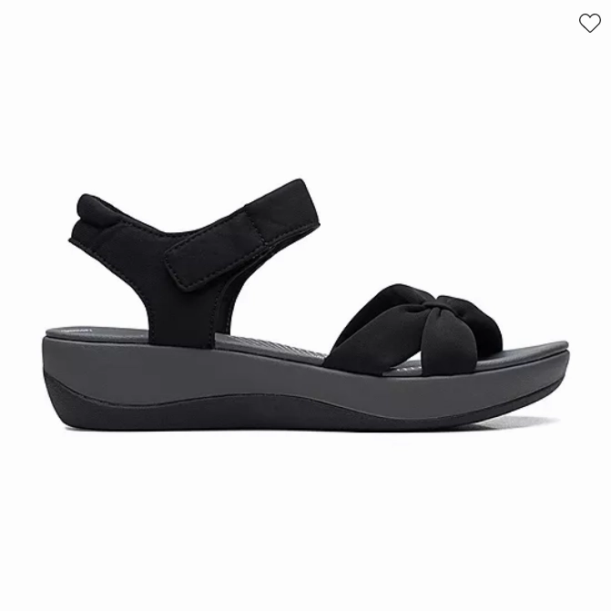 Minimal Bulk Footwear for Summer Clarks Women's Arla Shore Sandals - Black