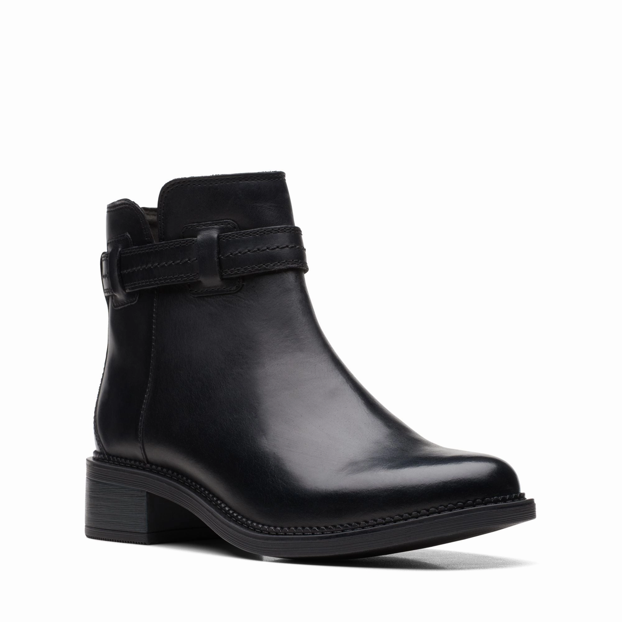 Clarks Women's Maye Ease Boot - Black Leather Grippy Outsole Snowy Path
