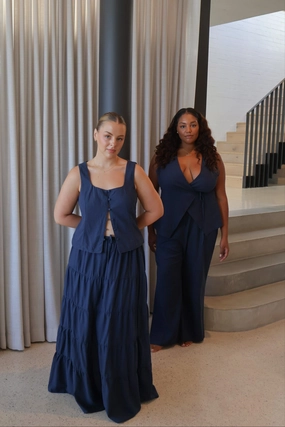 Soft Palette ZYLA TIERED MAXI SKIRT NAVY