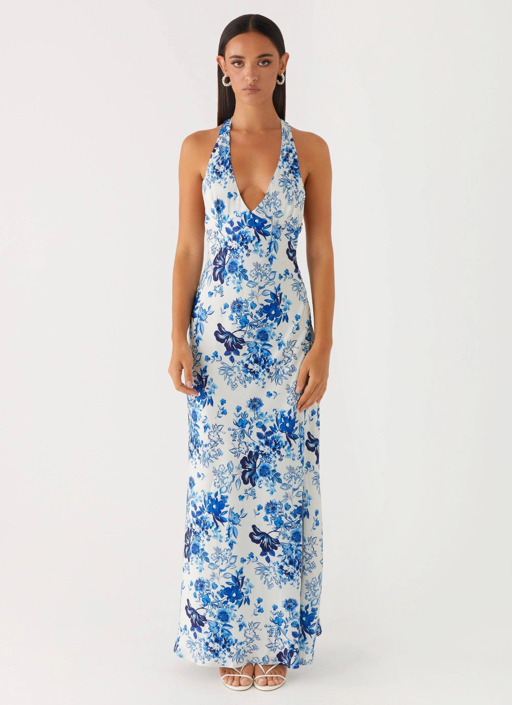 Romantic Soft Fashionable Look Angie Maxi Dress - Serene Sky Floral