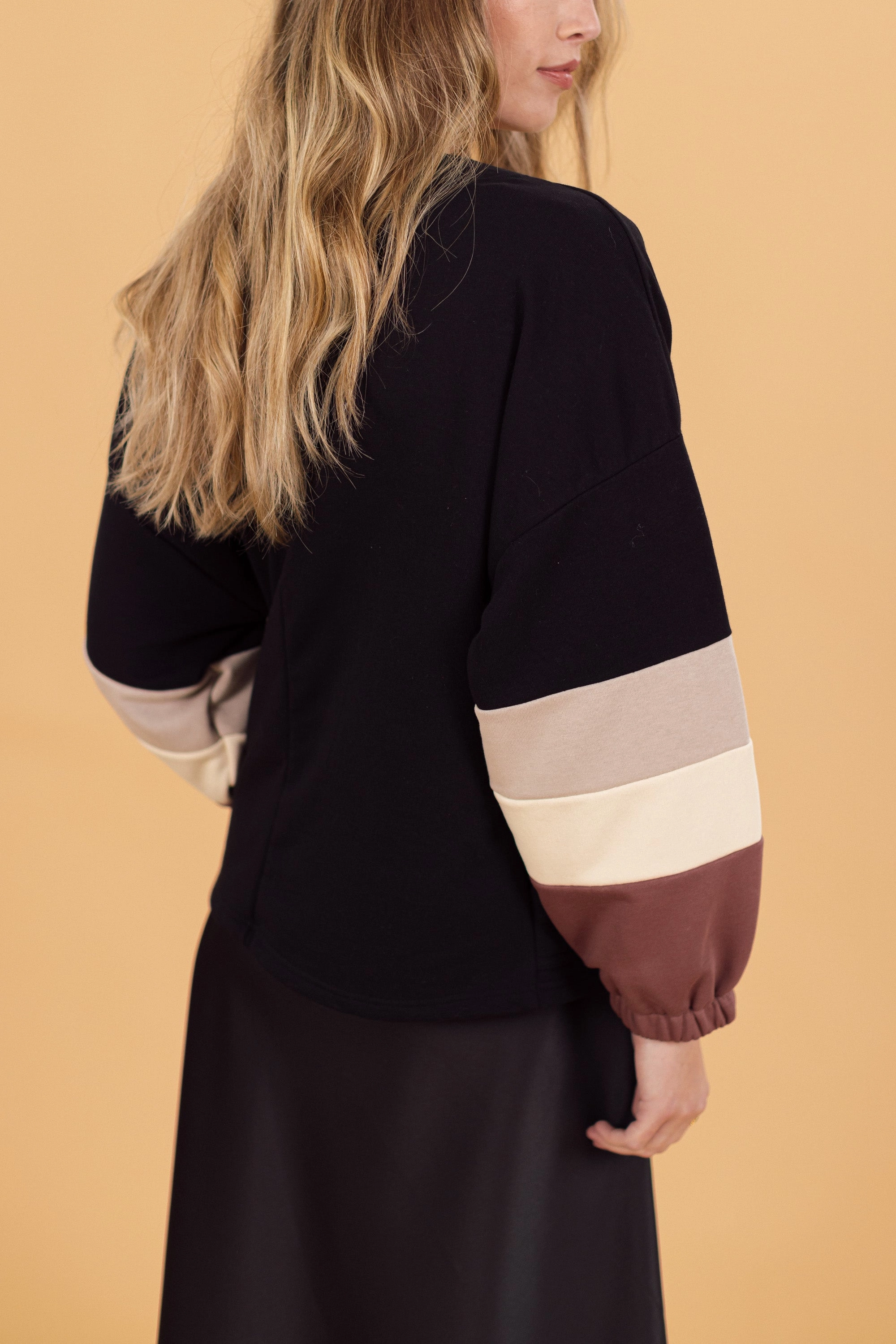 Cardigan Uma Black Windproof Material