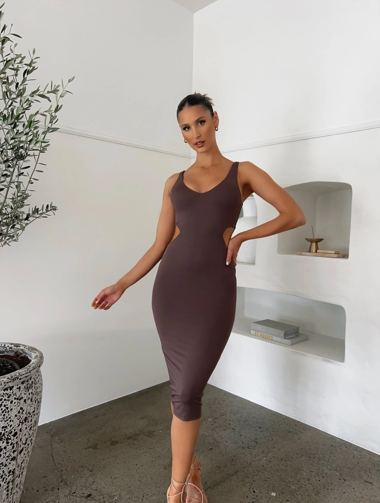 POPPY MIDI DRESS MOCHA - OUTCAST EXCLUSIVES Trend Focused Collared