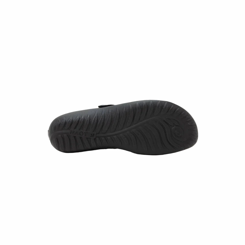 Seamless Interior Rain Step Naot Women's Purini Mary Jane - Black