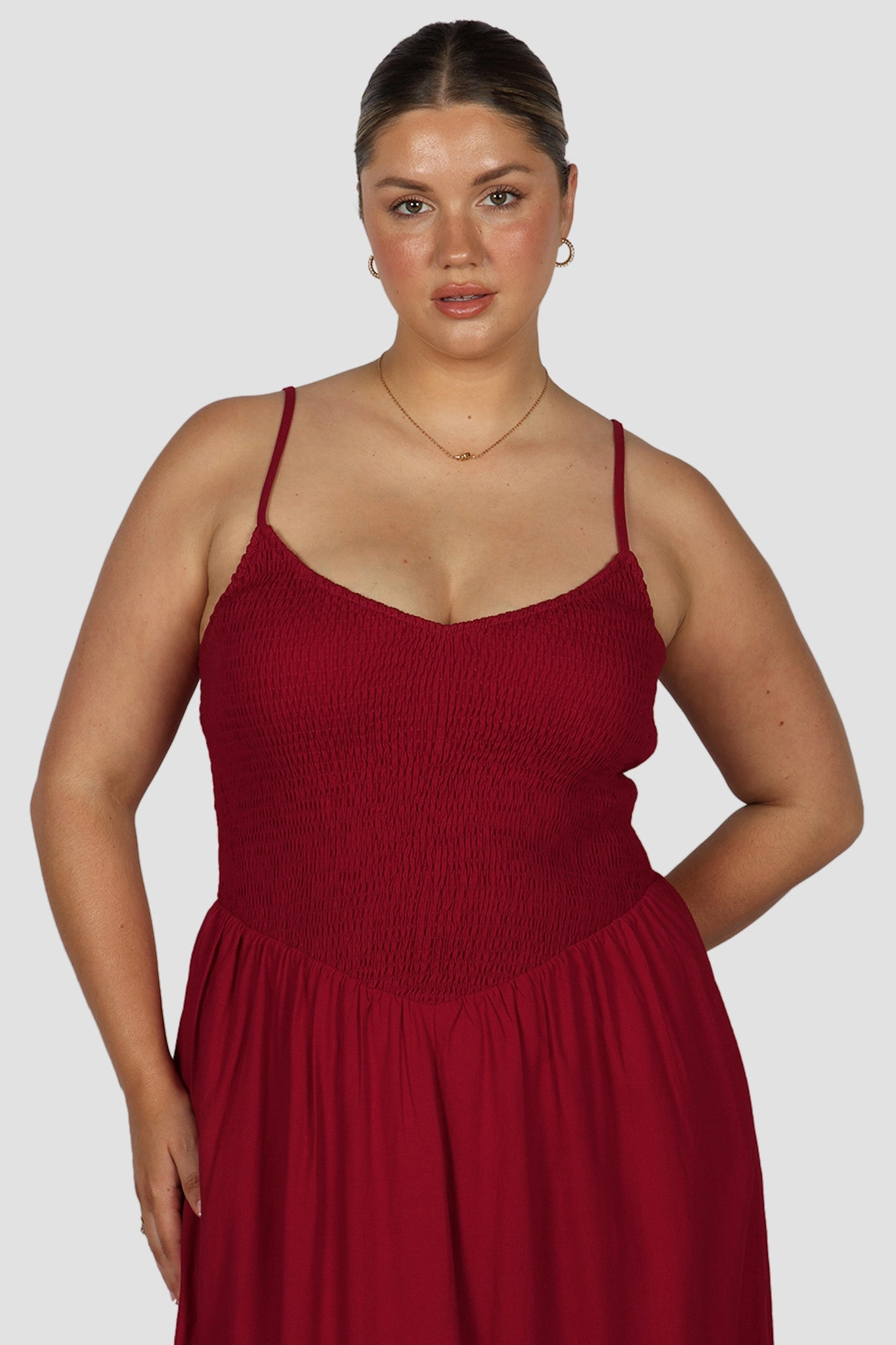 classic waist Refined Vibe YARA DRESS RED