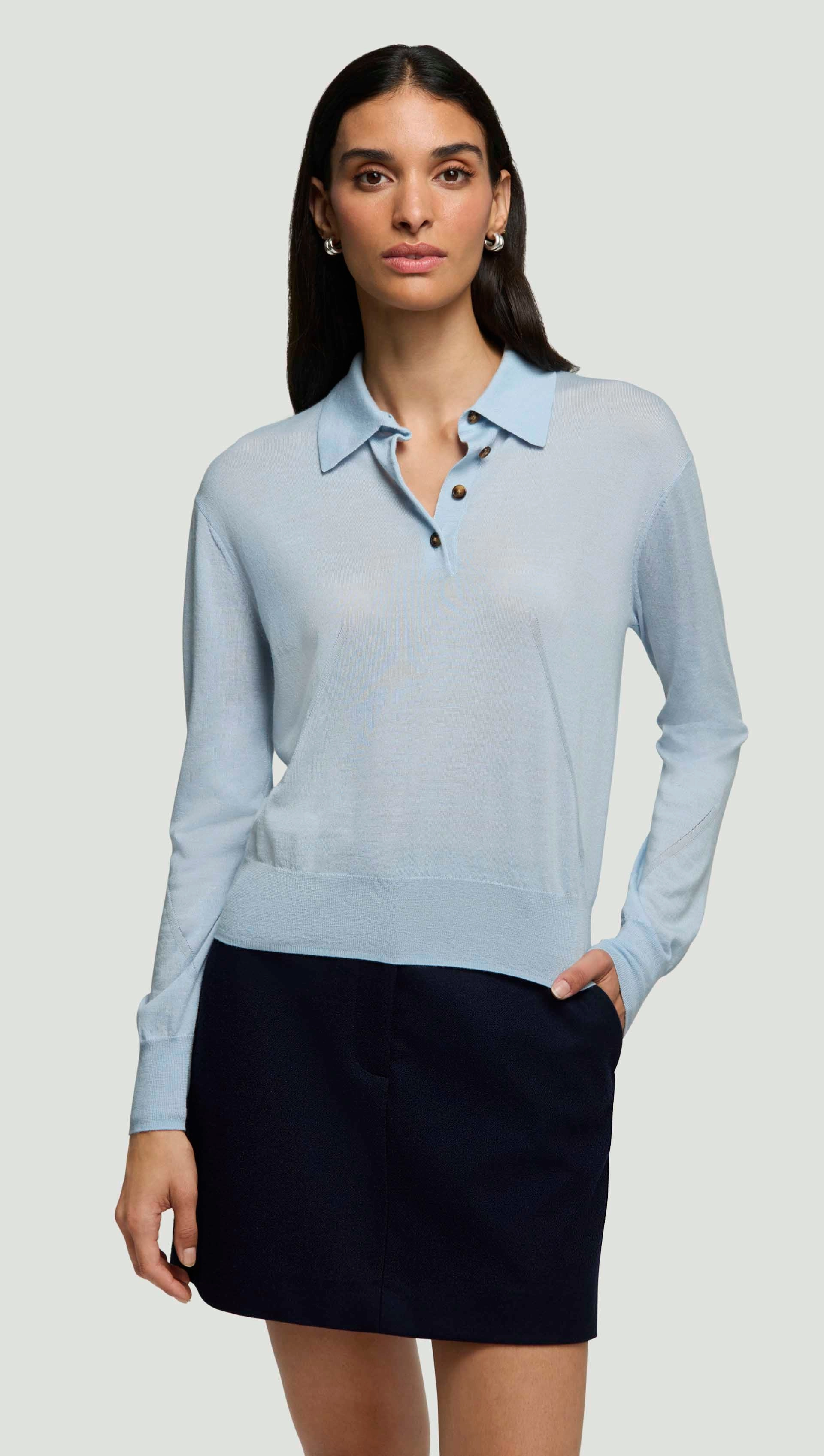 Fine Polo in Merino Silk | Light Blue Outdoor Fit appropriate for sports