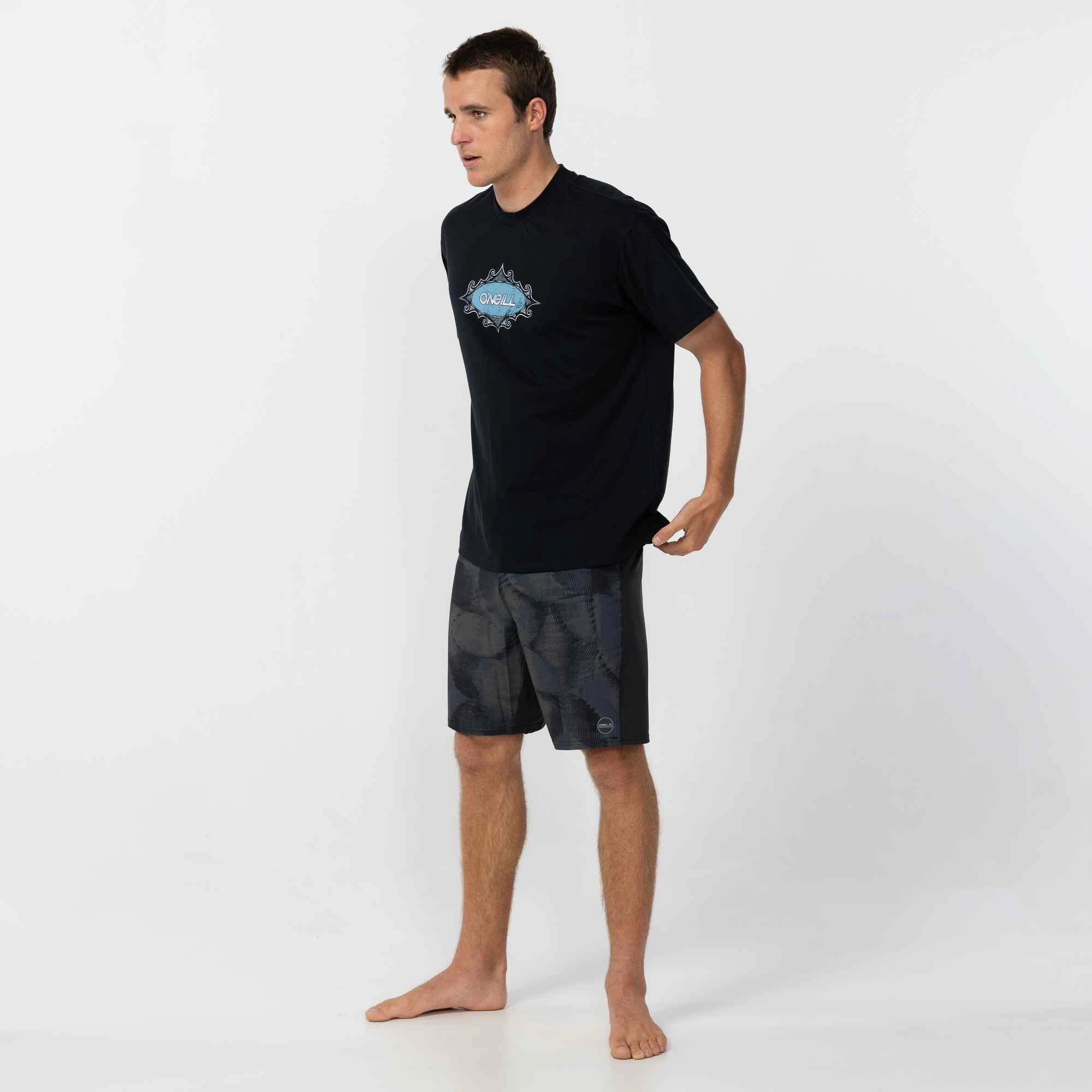 Cozy Hug Minimal Look Bullseye T-Shirt - Black