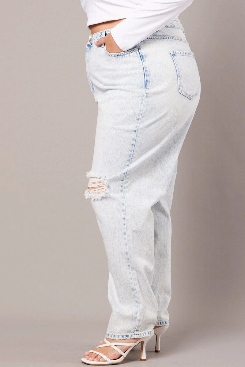Go Everywhere Nature Lover Party Look Denim Mom Jeans High Rise Ripped