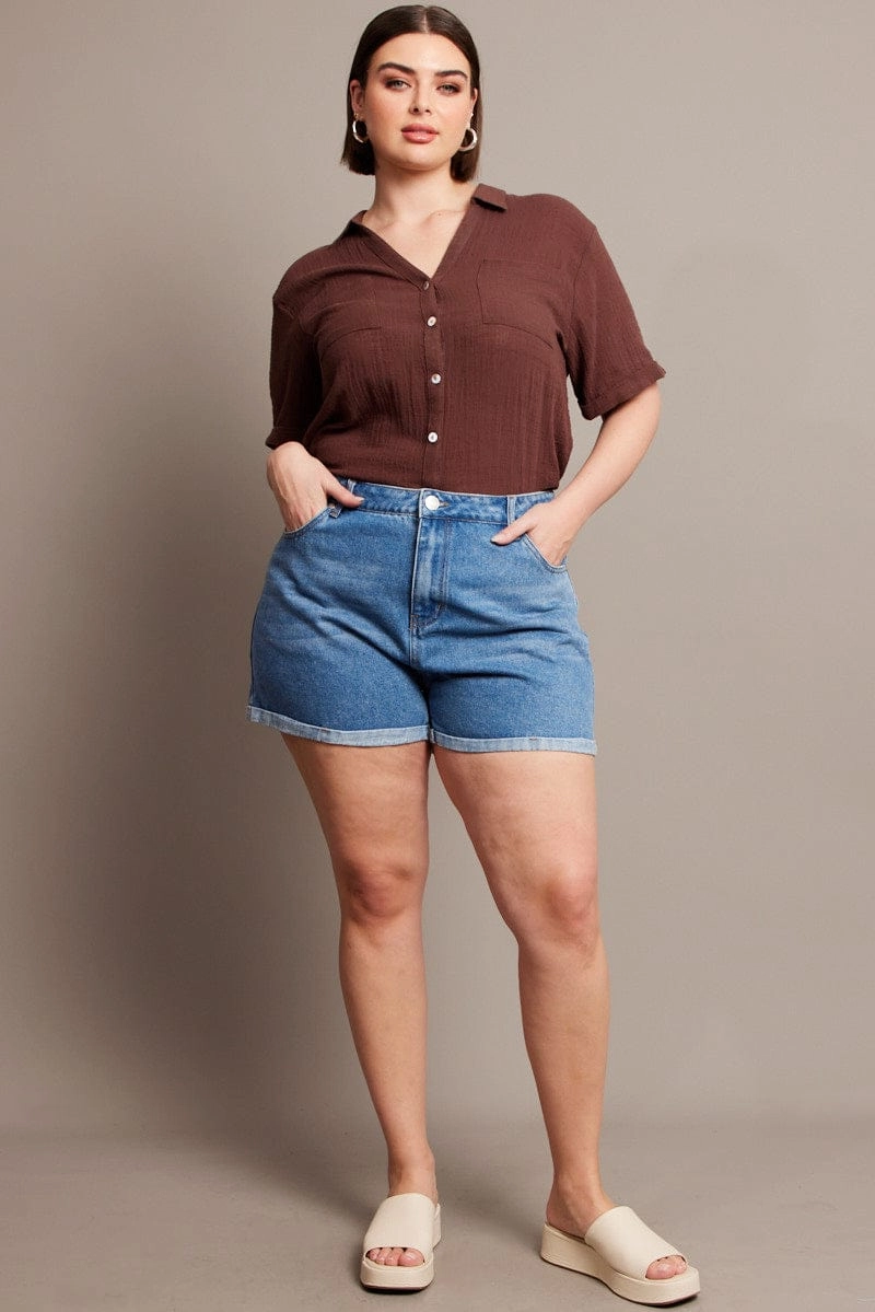 Denim Mom Shorts High Rise Quick Access Cargo Pockets Seamless Design