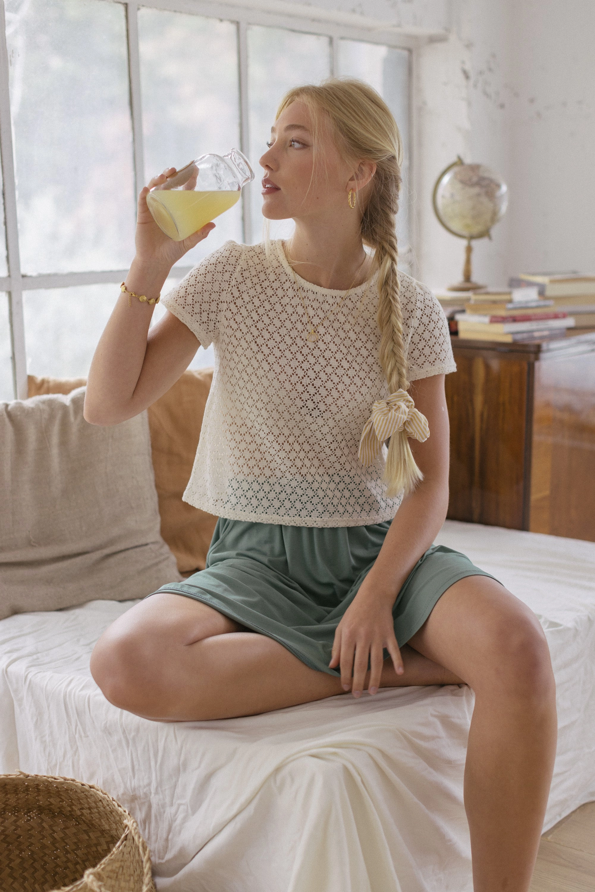 Ergonomic Pattern Design Top Ravela Lace
