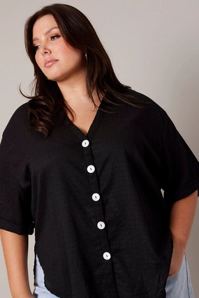 Black Relaxed Shirt Short Sleeve Textured Double Stitched Seams Smooth Finish