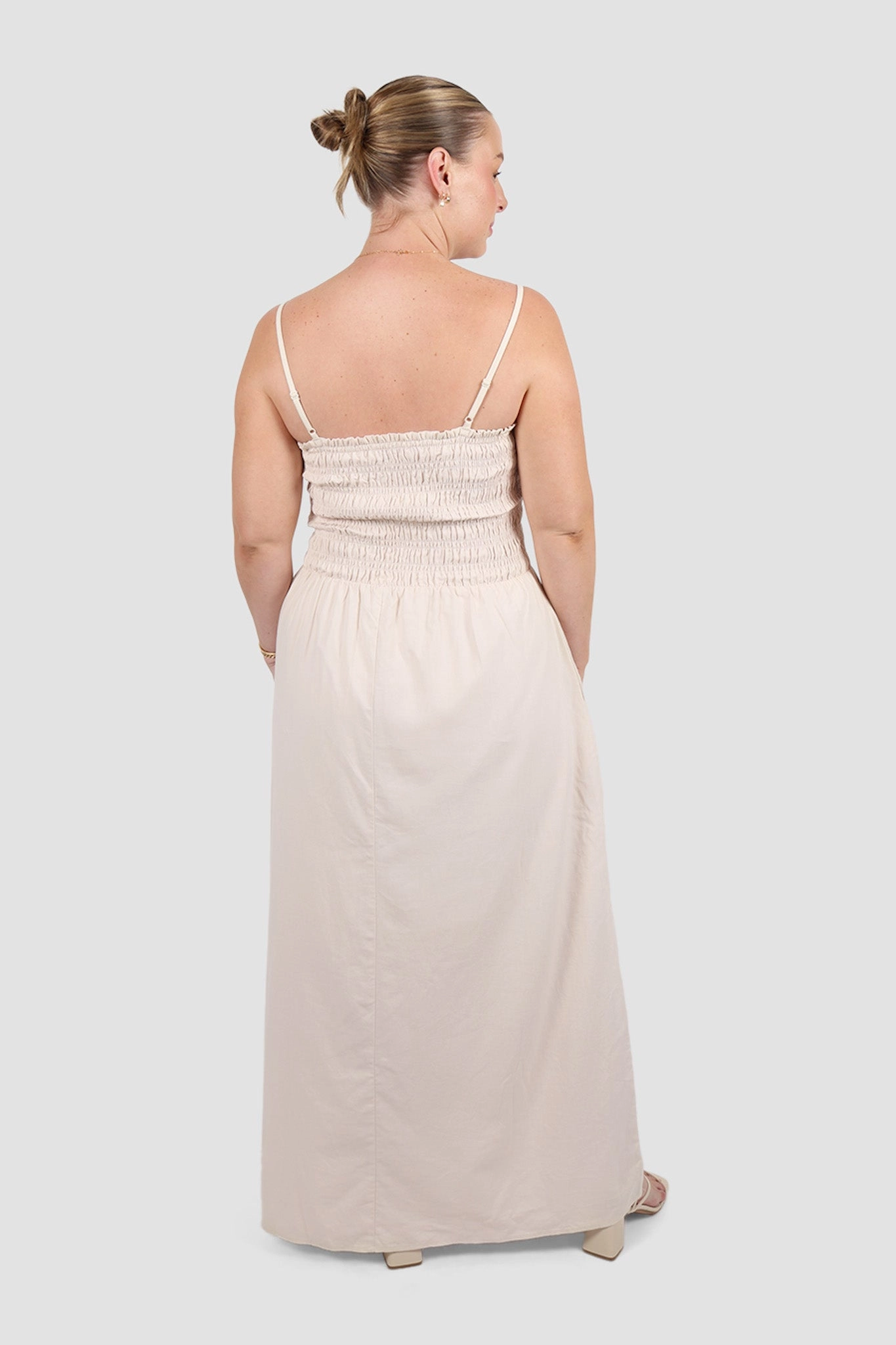 RILORA DRESS NEUTRAL Timeless Fit Look Luxe Wear