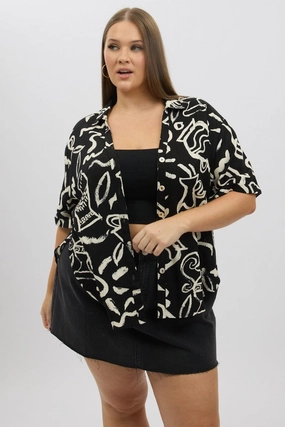Black Abstract Relaxed Shirt Short Sleeve Linen Blend Easy Comfort Cocktail Party