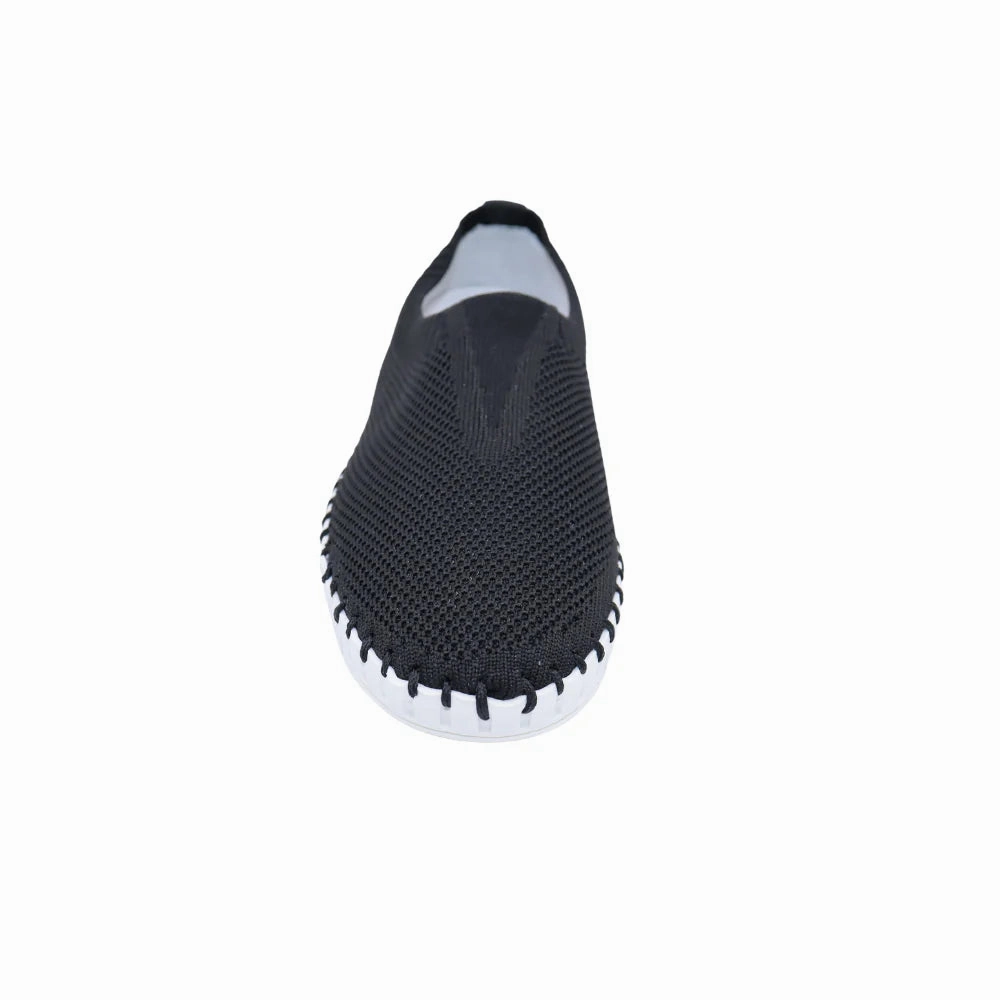 Air Soft Practical Use Eric Michael by Laurevan Women's Lucy Slip On Shoe - Black
