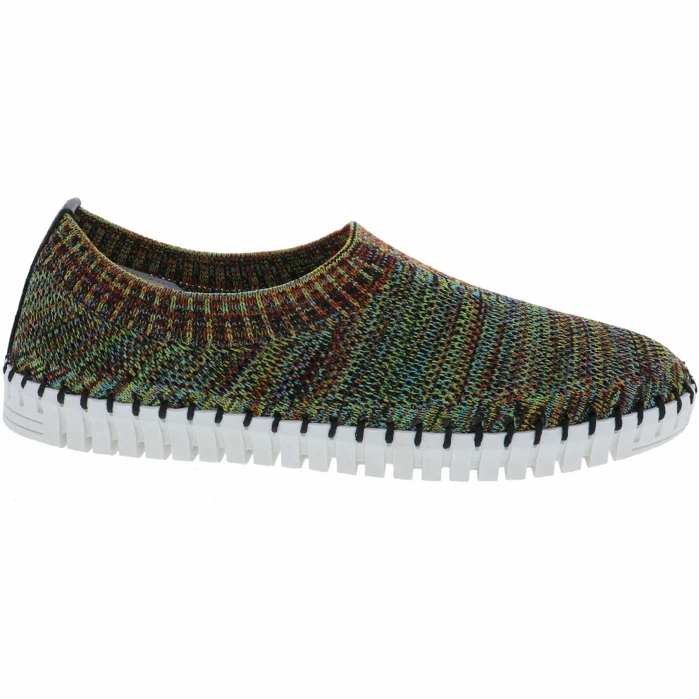 Eric Michael Women's Lucy Slip-On - Tan Mosaic Mountain Run Stain Resistant