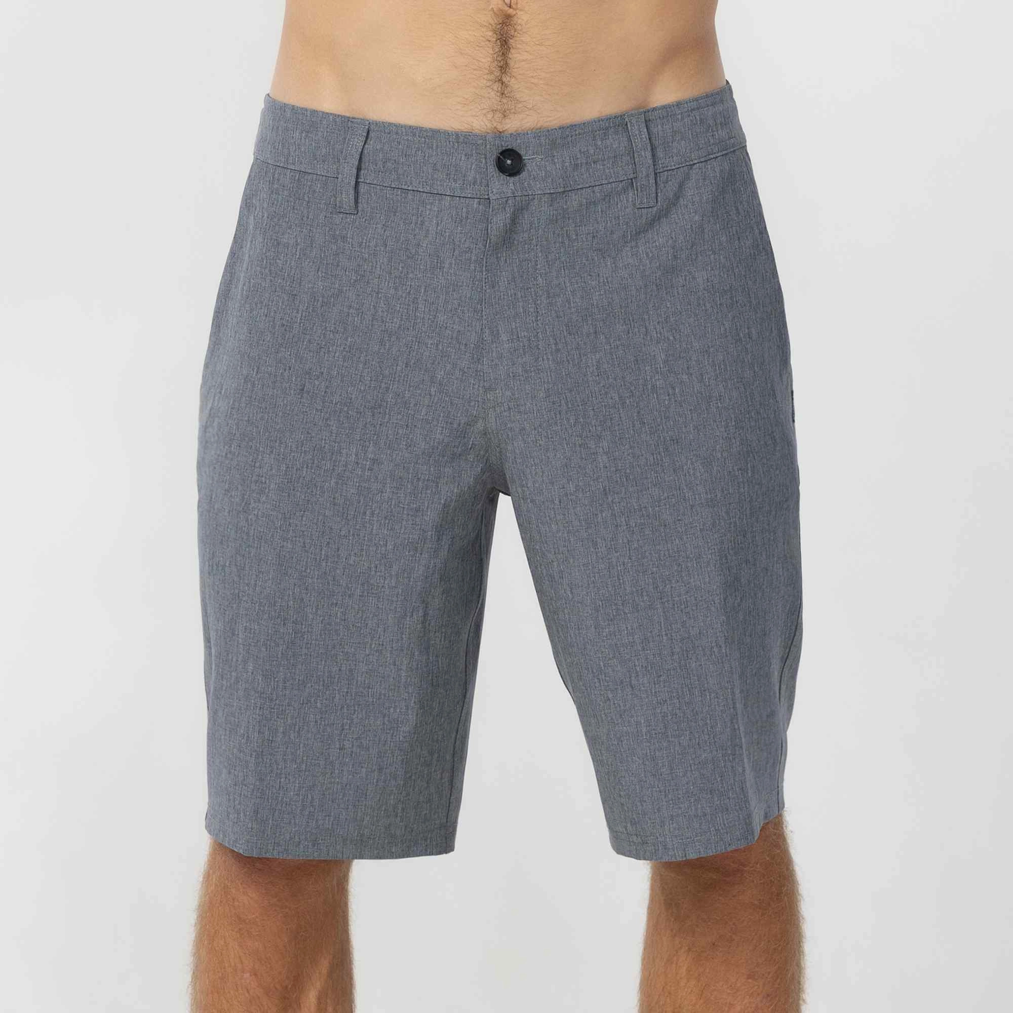 Reserve Heather 21" Hybrid Short - Heather Grey Easy Layer Fit cheering section