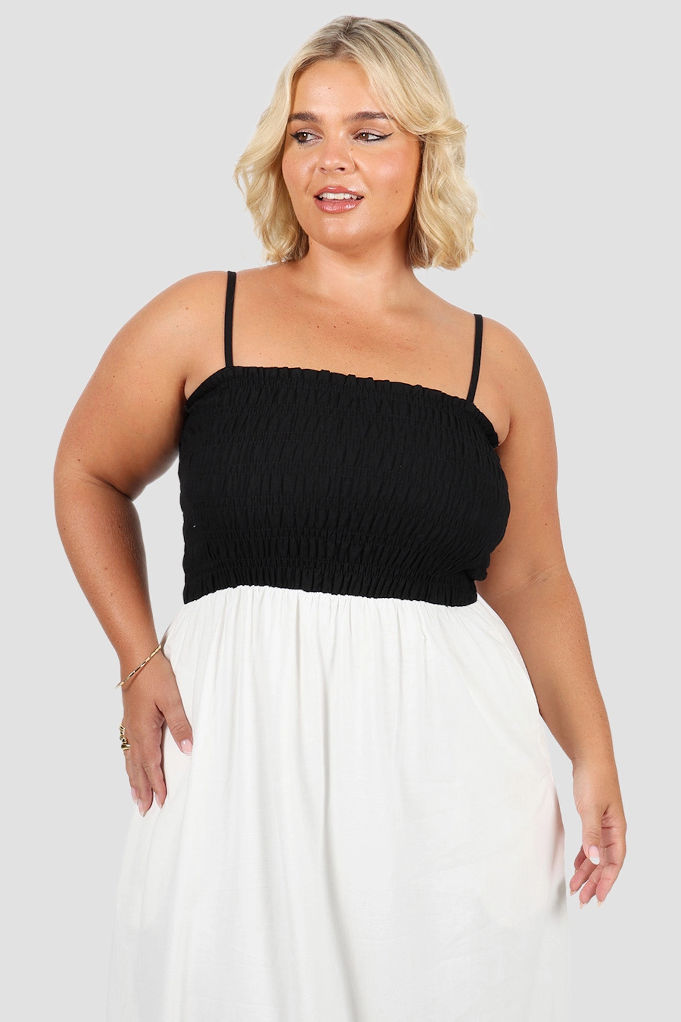 RILORA DRESS B&W Balloon-Sleeve Calm Drape