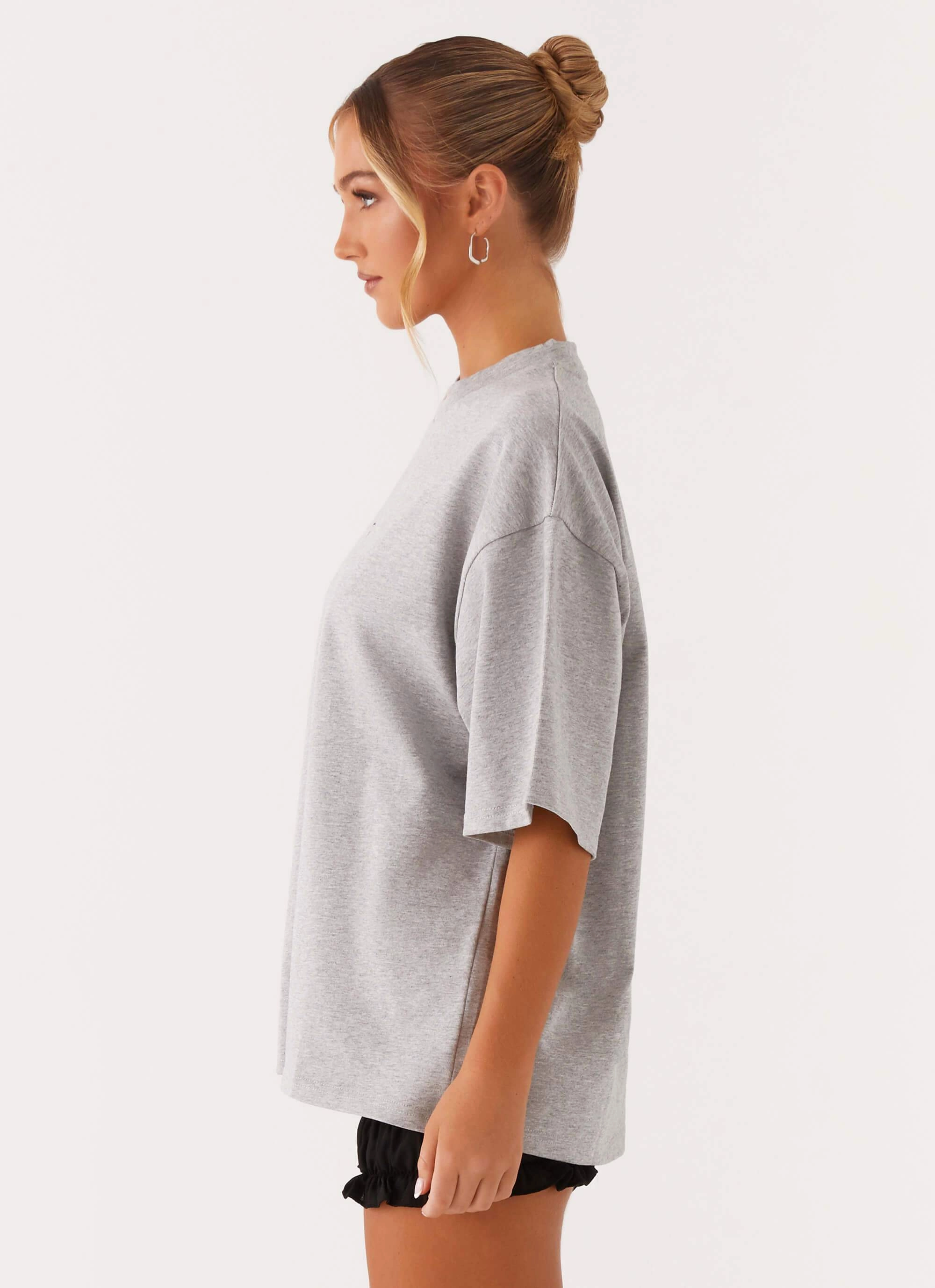 Signature Oversized Tee - Grey Comfy Essentials Breathable Stretch Fit