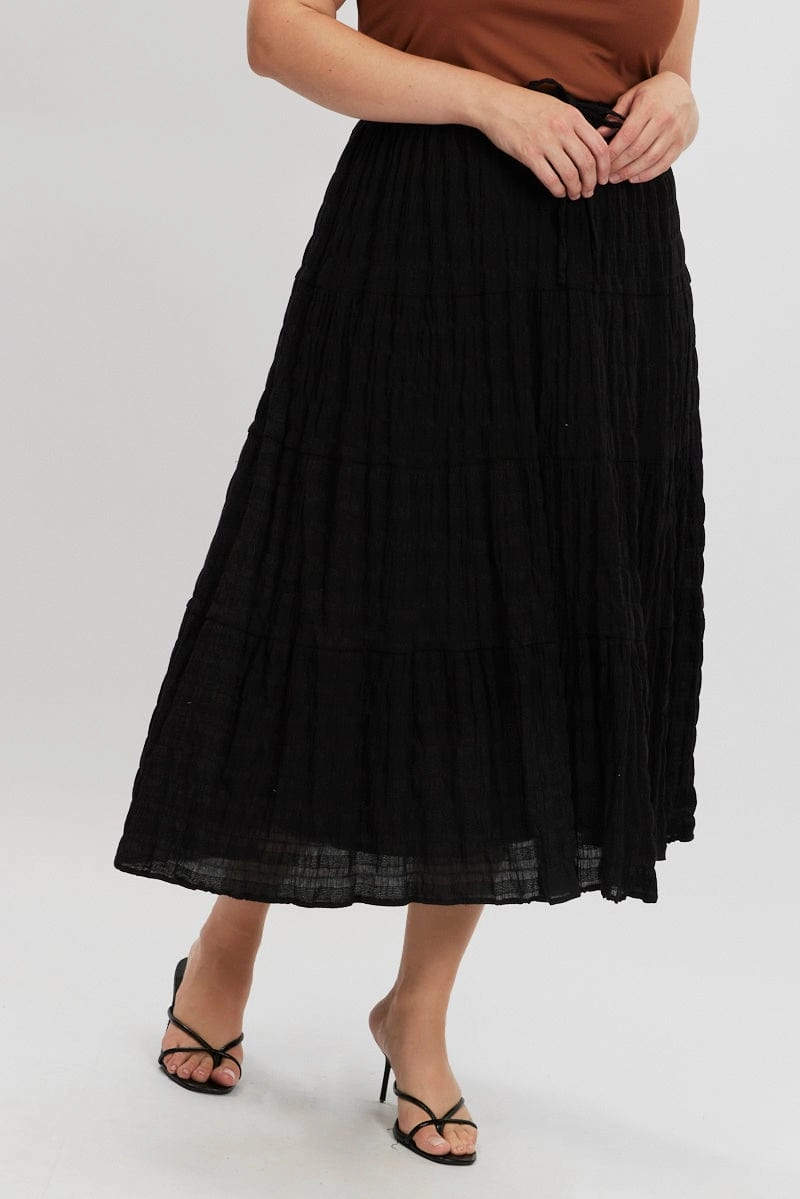 Black Textured Tiered Maxiskirt personalized option Front Slit
