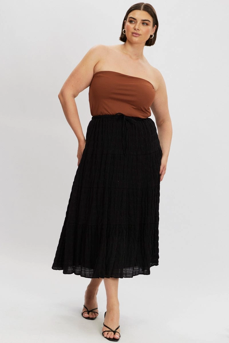 Smooth Feel Romantic Vibe Black Textured Tiered Maxiskirt