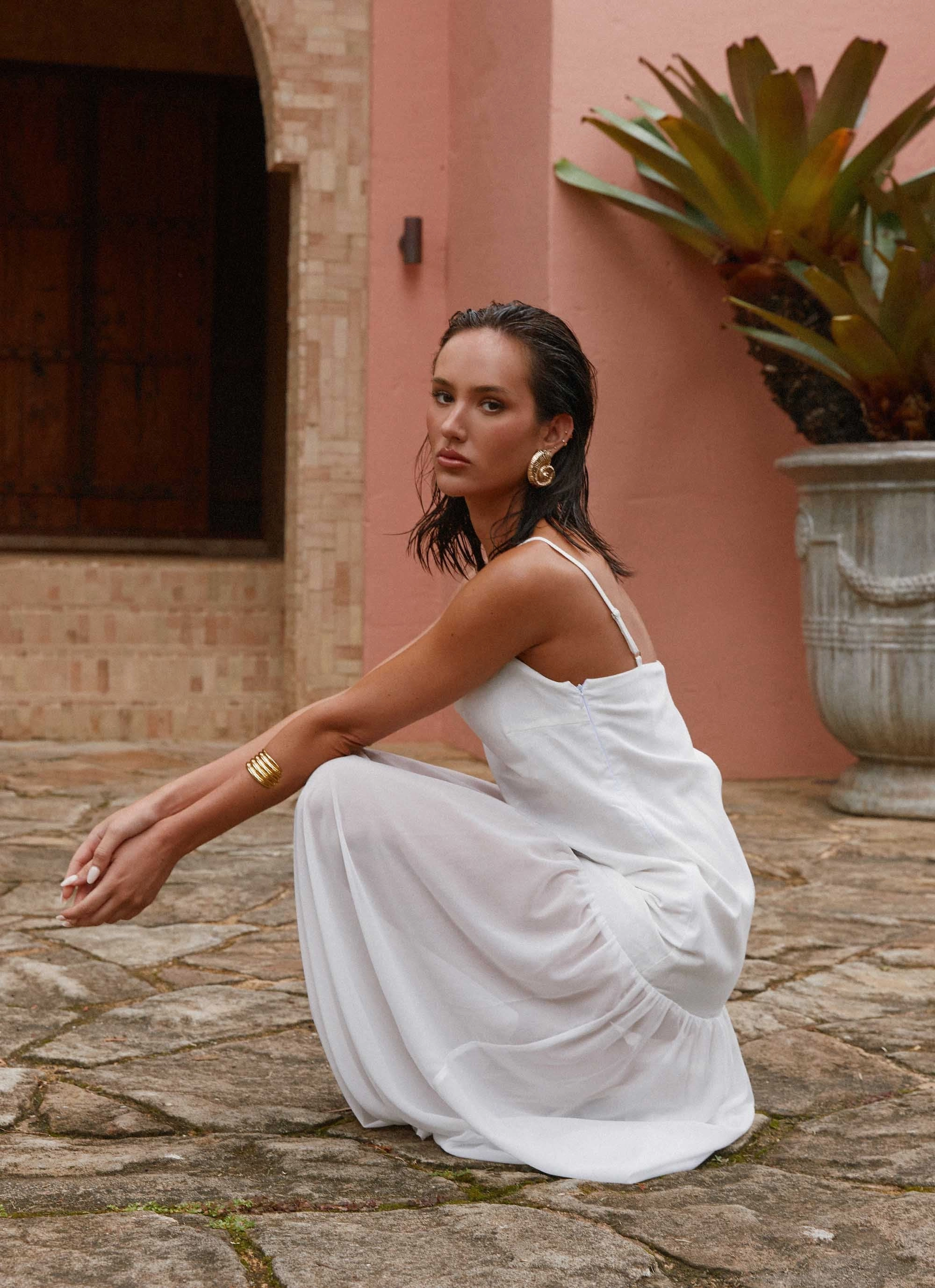 Seamless Finish Subtle Flow Heavenly Linen Maxi Dress - White
