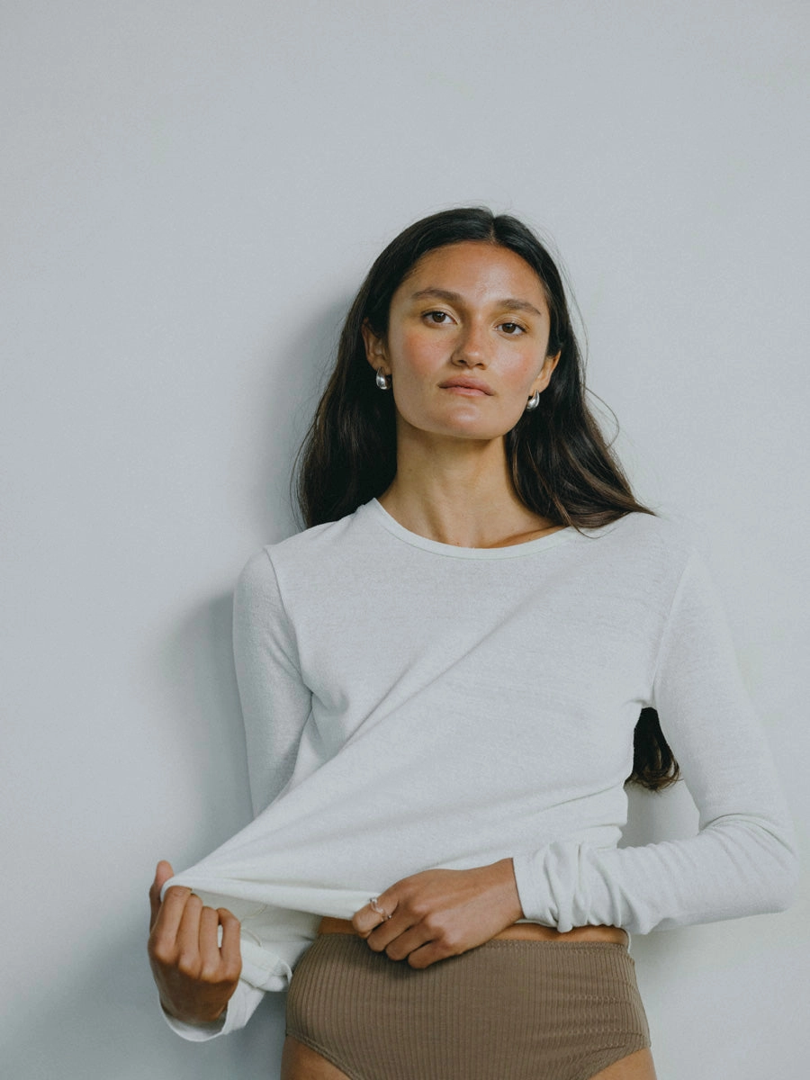 Light and Fresh Seasonal Outfit Classic Long Sleeve, Regen Silk Noil Jersey, Natural