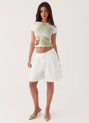 Casual Design Pistachio Lily Baby Tee - Green