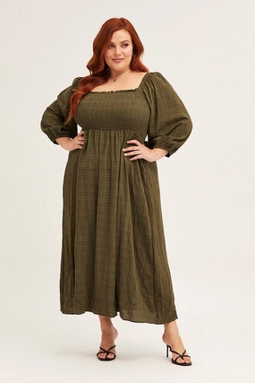 Cool Fabric Green 3/4 Sleeve Shirred Midi Dress