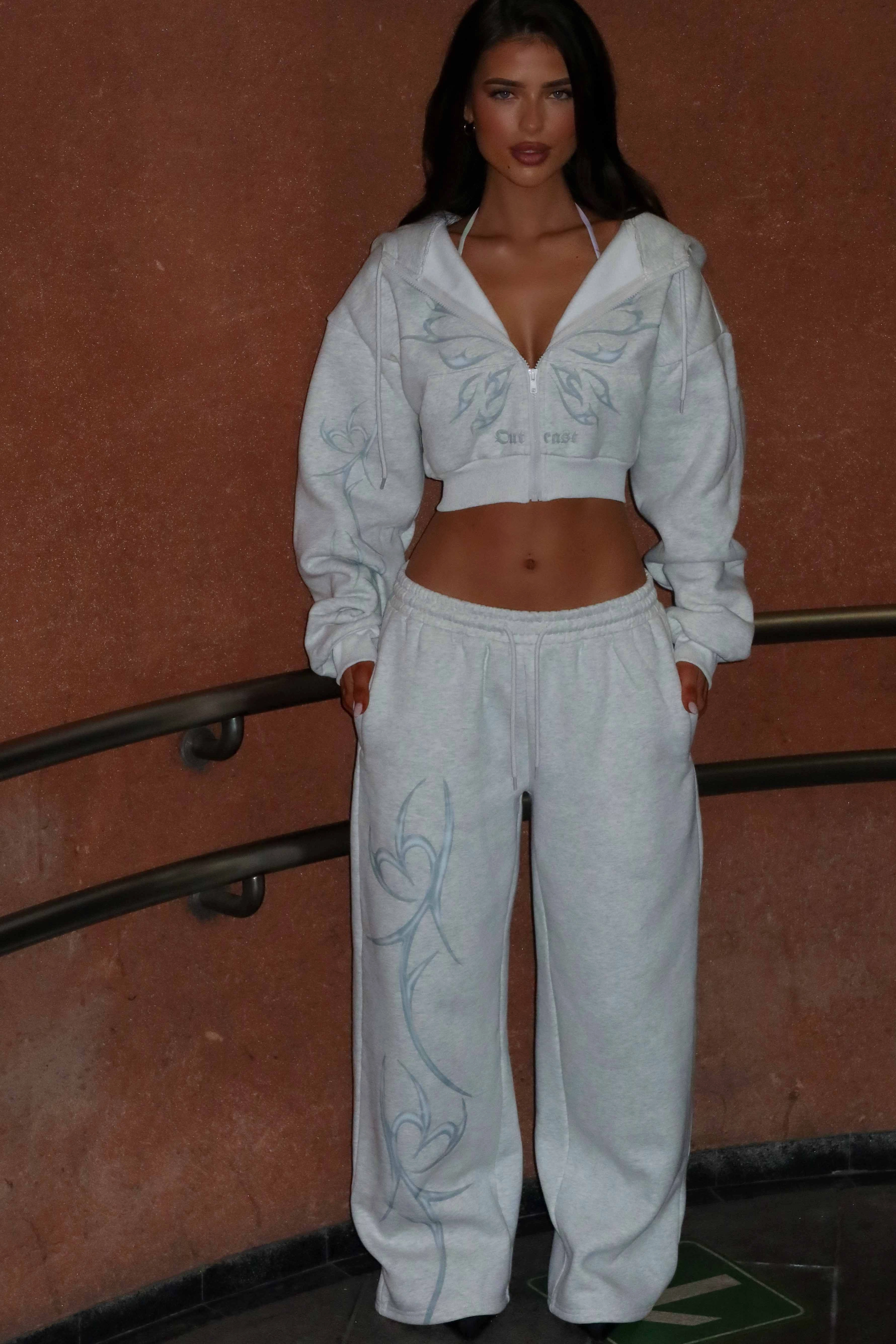 Ergonomic Articulation NYA CROPPED HOODIE GREY