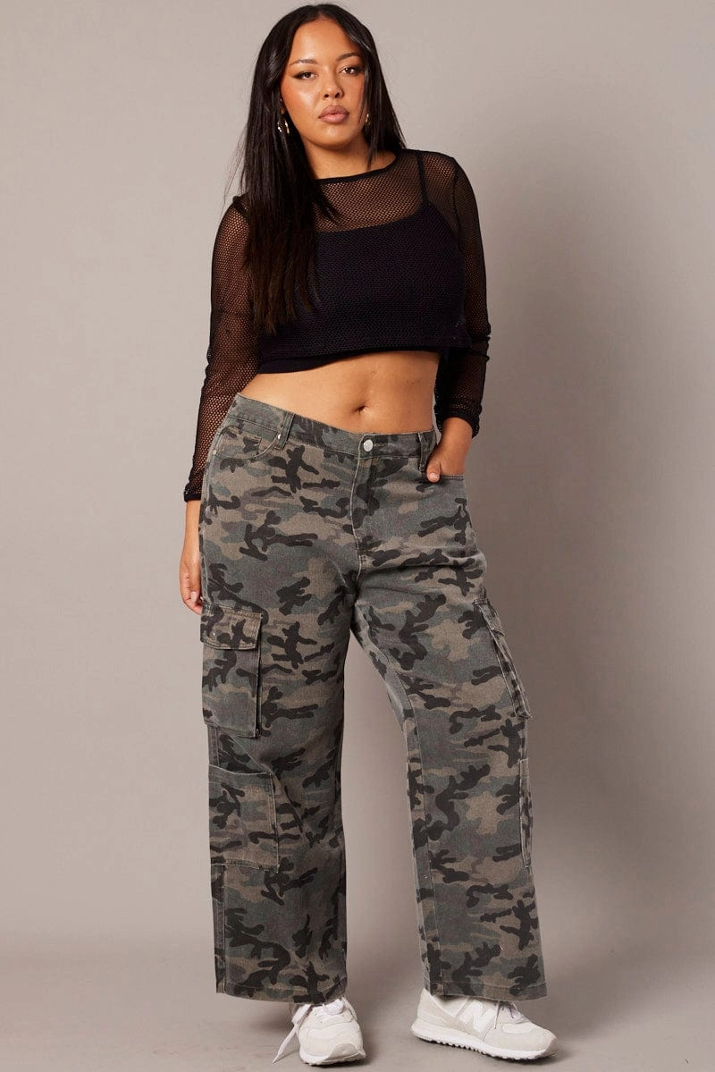 Green Abstract Cargo Jeans Mid Rise On The Move