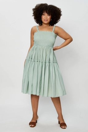 Timeless Look Polished Edge Green Midi Dress Square Neck Sleeveless